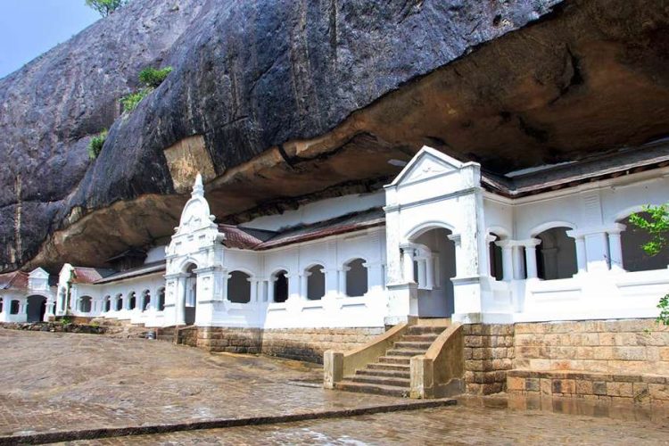 Dambulla Cave Temples - Sri Lanka sightseeing vacations