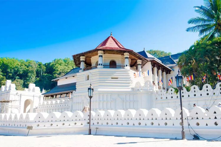 temple of the tooth relic - sri lanka 6 days tours